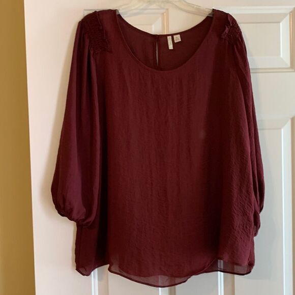 EST 1946 burgundy XL scoop neck blouse with keyhole opening in the back - Picture 1 of 7